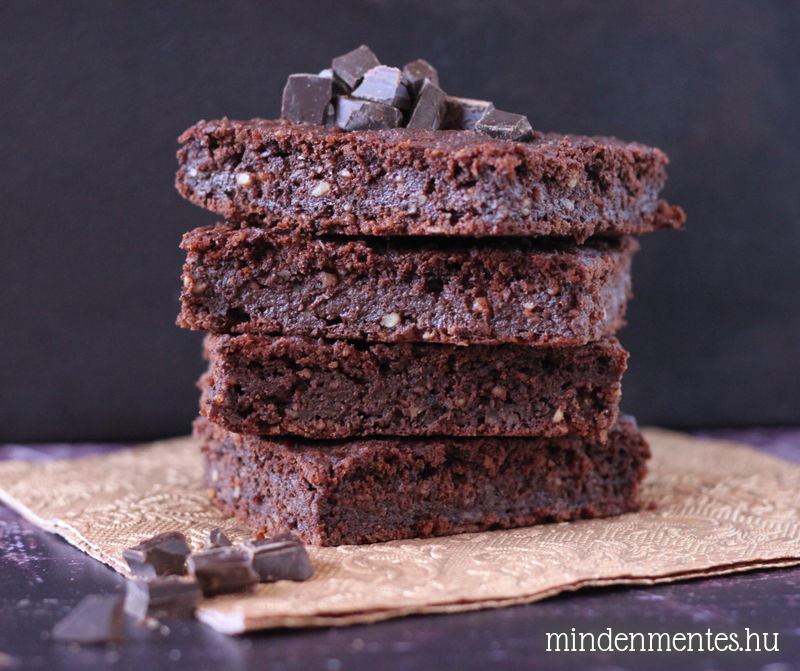 Mindenmentes brownie: cukor-, glutén-, tejtermék- és tojásmentes, vegán recept |mindenmentes.hu