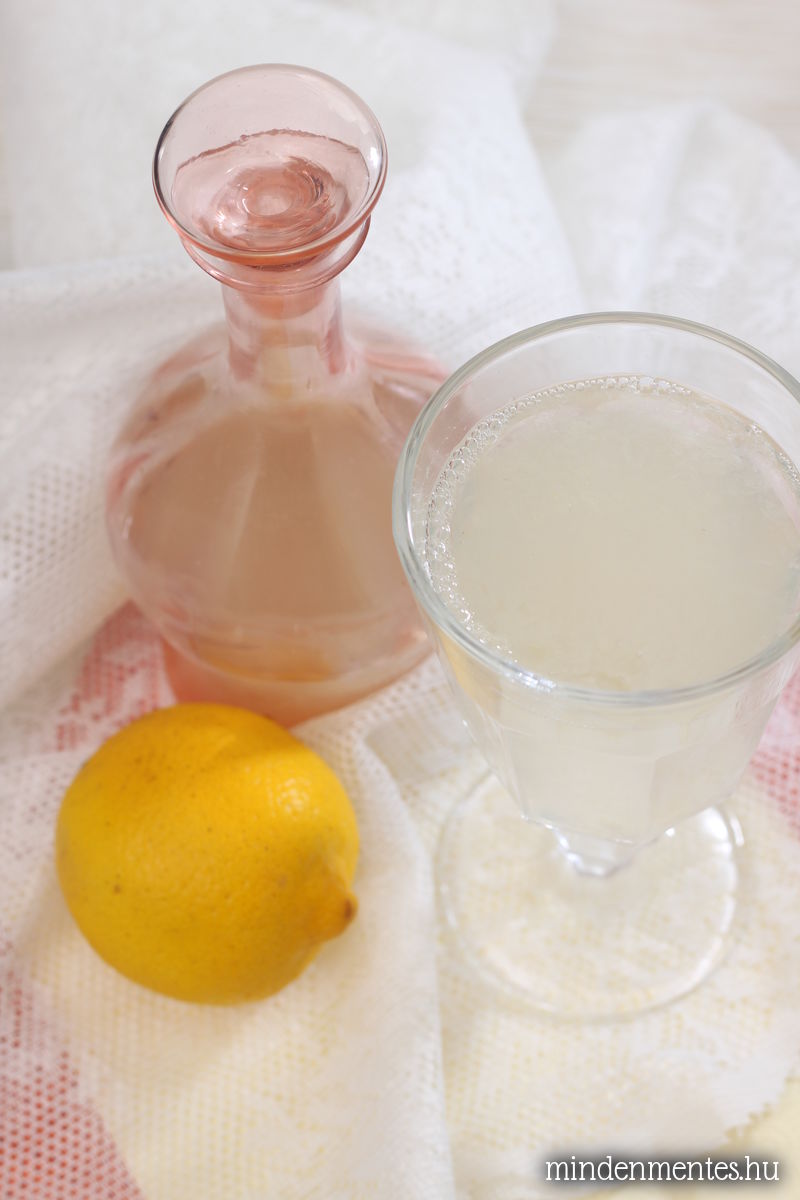 Rózsavizes limonádé