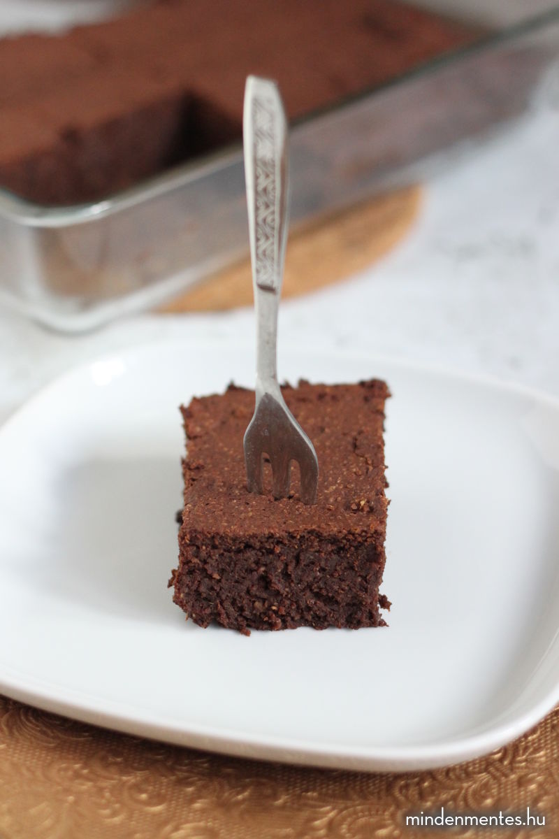 Édesburgonyás brownie (gluténmentes, vegán, TÉNÉ) |mindenmentes.hu