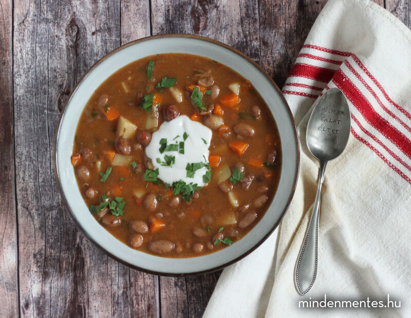 Vegán babgulyás (TÉNÉ) | mindenmentes.hu